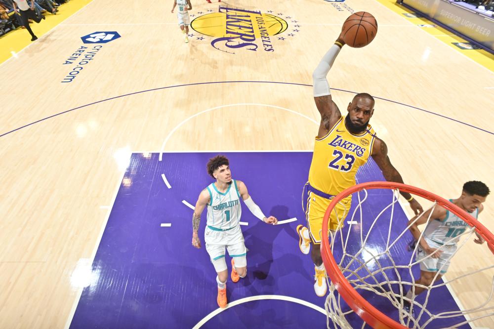 更是对他未 更是对他未