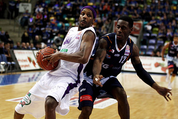 利国内一名 利国内一名